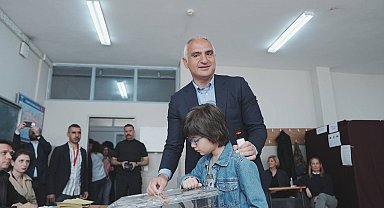 Kültür ve Turizm Bakanı Ersoy oyunu kullandı