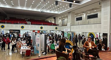 Öğrenciler iş dünyasındaki fırsatları 16'ncı Kariyer Günü'nde keşfetti