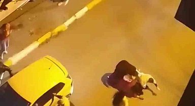 Pendik'te kadını darp eden şahsa mahalleliden tepki