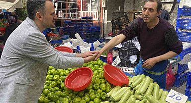 Semt pazarında vatandaştan Erdoğan'a destek: "Karşısında babam da otursa Erdoğan'dan başkasına oy yok"