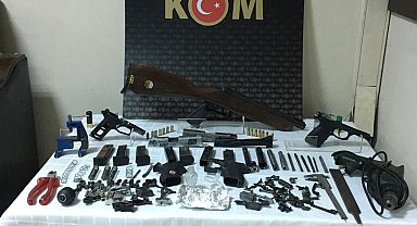 Silah İmalatı Ve Ticareti Yapan Şahıs Yakalandı  