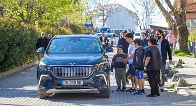 Şile otobanından ilk geçen otomobil 