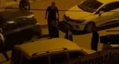 Tartıştığı kişilerin üzerine otomobil sürdü, o anlar kameraya yansıdı