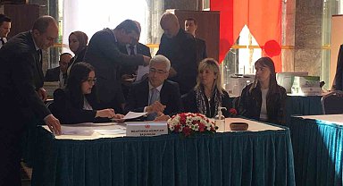 TBMM'de milletvekili kayıtları devam ediyor