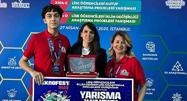TEKNOFEST'te Çiğli Karşıyaka Aydoğan Yağcı Bilim ve Sanat Merkezi'ne ödül