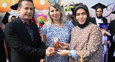 Tuzla'daki bahar festivaline binlerce İstanbullu akın etti