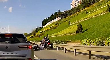 Motosikletlilerin Hatalı Sollaması Kazaya Sebep Oldu 