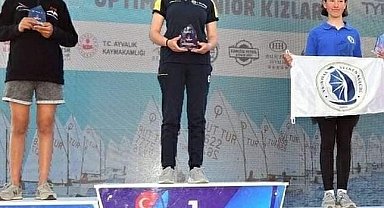 Urlalı gençler ilçenin gurur kaynağı oldu