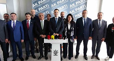 Yeni Azerbaycan Partisi heyetinden AK Parti'ye ziyaret