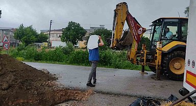 200 küçükbaş hayvan sel sularından kurtarıldı