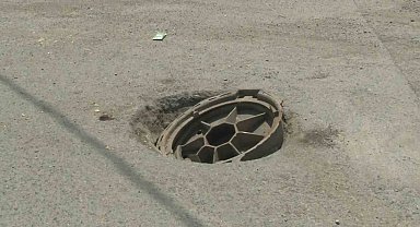 Arnavutköy'de İSKİ ekiplerinin ihmali kazalara neden oluyor