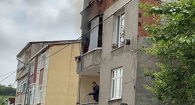 Arnavutköy'de korkutan yangın: Vatandaşlar hortum ve kovayla yangını söndürmeye çalıştı