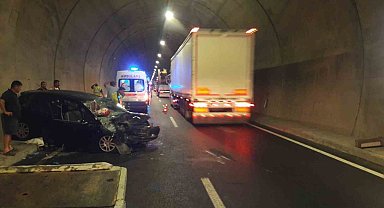 Ayvacık'ta tünelde trafik kazası: 1 ölü, 4 ağır yaralı