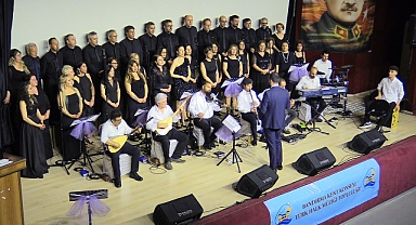 Bandırma’da “Yardım Konseri” Düzenlendi