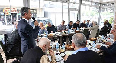 Başkan Şimşek esnafla kahvaltıda buluştu
