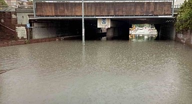 Başkent'te sağanak sonrası alt geçitler göle döndü