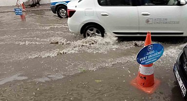 Başkentte dolu ve sağanak yağış etkili oldu
