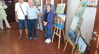 Burhaniye’de Resim Sergisi İlgi Gördü   