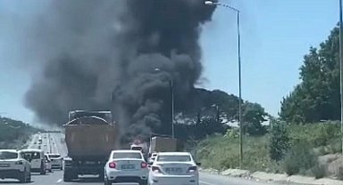 Servis aracı alev alev yandı