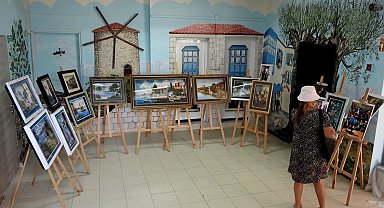 Çeşme Halk Eğitim Müdürlüğü yıl sonu sergisi açıldı