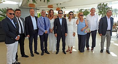 Çeşmeli turizmciler 