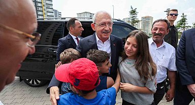 CHP Lideri Kılıçdaroğlu, Babalar Günü dolayısıyla deprem bölgesini ziyaret etti