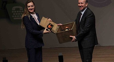 DEÜ'den Engelsiz Üniversite Ödülleri töreni