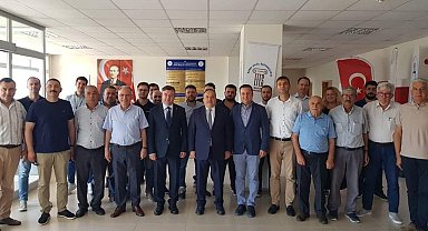 DEÜ'nün gıda laboratuvarı sektöre ışık tutuyor