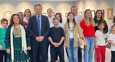 Ebru, minyatür ve tezhip üzerine "3 Sanatçı" karma sergisi Ankaralı sanatseverlerin beğenisine sunuldu