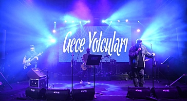 Gece Yolcuları Karesili  Gençleri Coşturdu