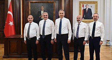 İçişleri Bakanı Yerlikaya, yeni yardımcılarını tebrik etti