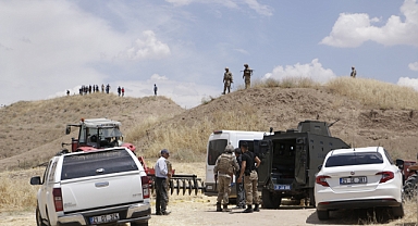 İki Aile Bİrbirine Girdi 8 Kişi Ölü