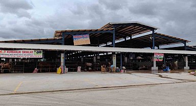 İnegöl Hayvan Pazarı'nda şap karantinası.. Giriş-çıkışlar yasaklandı