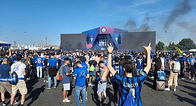 Inter taraftarından Hakan Çalhanoğlu'na sevgi gösterisi