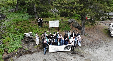 İstanbul’un Fethinde Rol Oynayan Kazdağı Göknarı İçin Gençler Doğa Yürüyüşü Gerçekleştirdi   