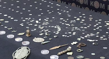 İstanbul'da tarihi eser operasyonu: 2 bin 330 eser ele geçti