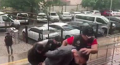 İzmir'de faciadan dönüldü: 6 el yapımı patlayıcı ele geçirildi