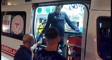 Kadıköy'de bir mekanda çalışan ve müşterinin kavgasında kan aktı: 2 yaralı, 5 gözaltı