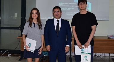Liseli Genç Bilim Adamları Projeleri İle Göz Kamaştırdı   