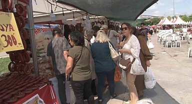 Maltepe'de Hatay Dayanışma Günleri'ne vatandaşlardan yoğun ilgi