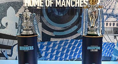 Manchester City'nin bu sezon kazandığı kupalar İstanbul'da sergilendi