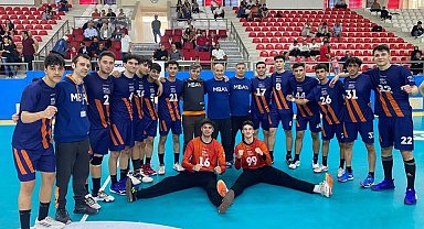 MBA Okulları hentbolda 2023 Türkiye Şampiyonu oldu