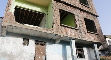 Metruk Yapılar Madde Bağımlılarının Yuvası Oldu   