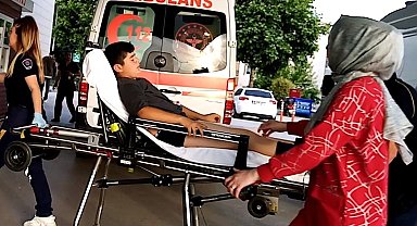 Oyun oynayan çocuğu yılan soktu