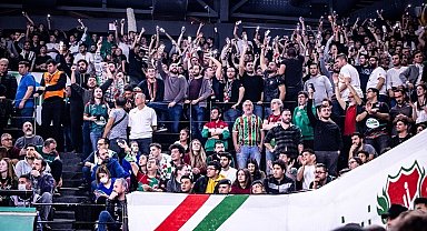 Pınar Karşıyaka'nın konuğu Türk Telekom