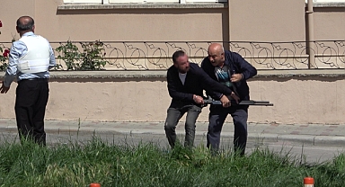 Pompalı Dehşetin Altından Beğenilmeyen Börek Kavgası Çıktı   