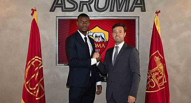 Roma, Evan N'Dicka'yı kadrosuna kattı