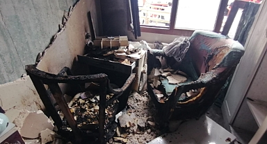  Şarjda Isınıp Patlayan Telefon Evin İçerisini Savaş Alanına Çevirdi 