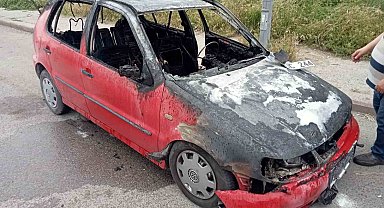 Seyir halindeki aracı alev topuna döndü, canını zor kurtardı