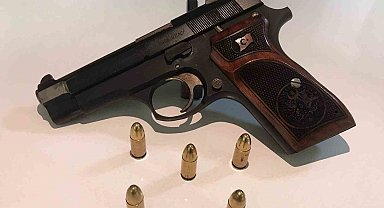 Tartıştığı komşusunu sokak ortasında silahla vurdu: O anlar kamerada